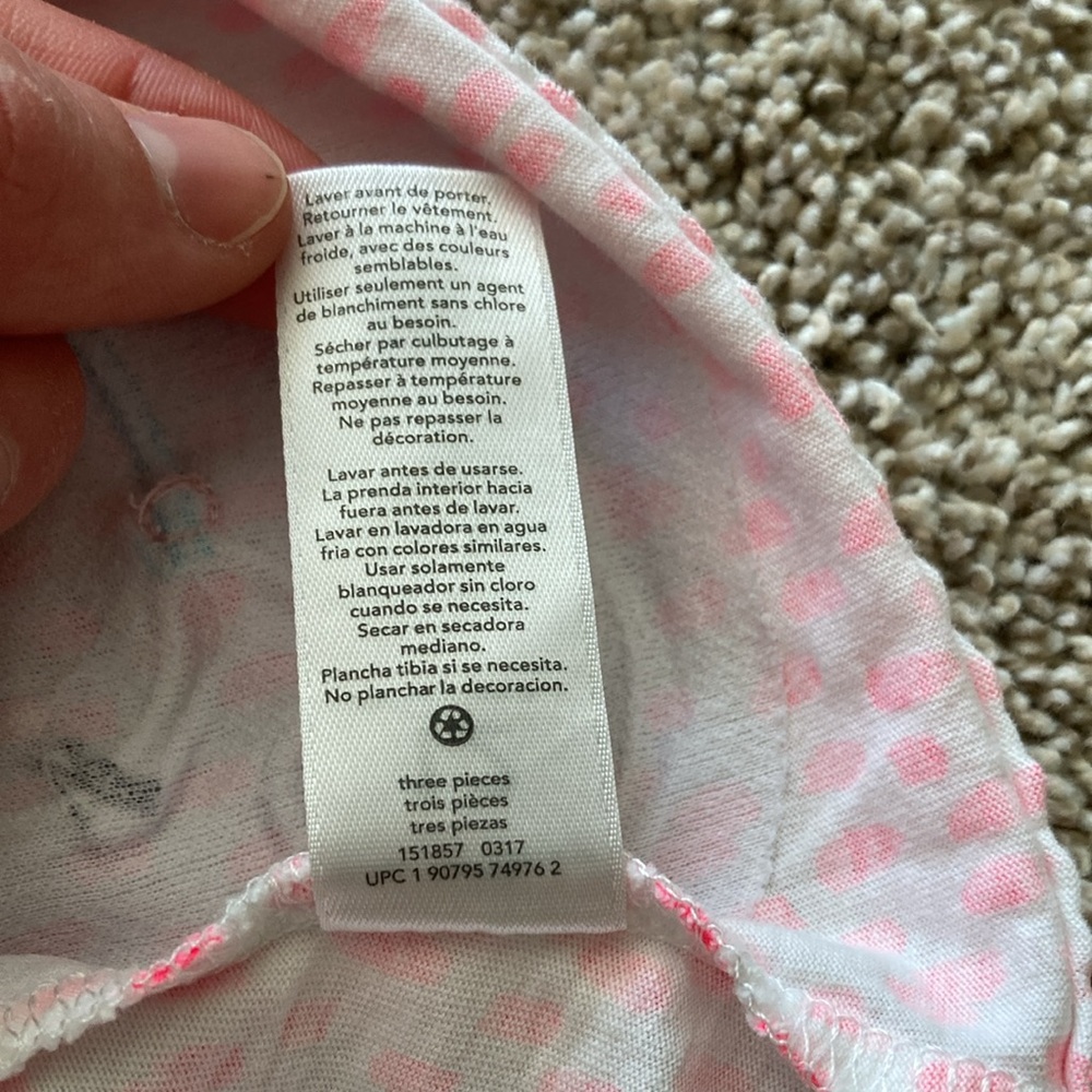 Two tunic-style tops (Carter’s , Maggie & Zoe), 12 months size - Picture 12 of 15